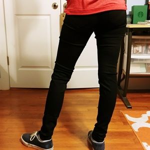 *NWOT Blackheart black skinny jeggings